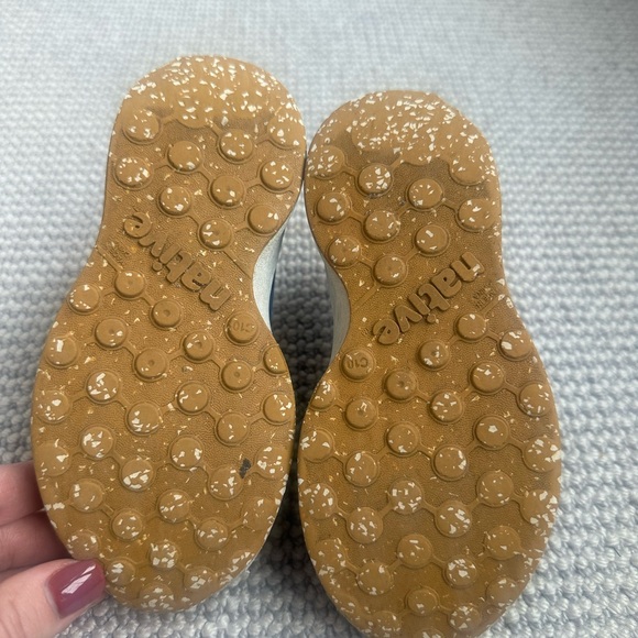 Native Kids Robbie Shoes - Picture 3 of 3